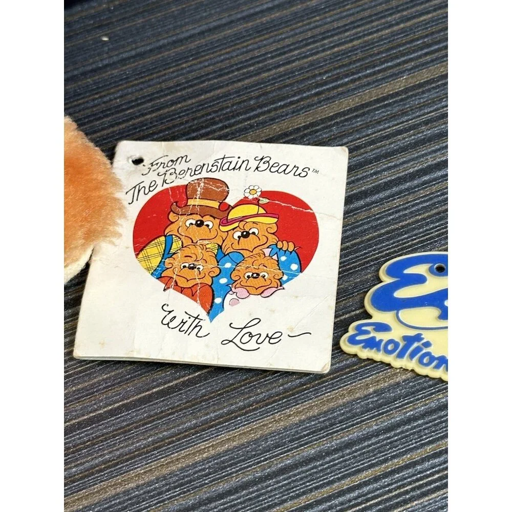 VINTAGE‎ BERENSTAIN BEARS Sister Bear 1984 Plush with Original Tags 1980s